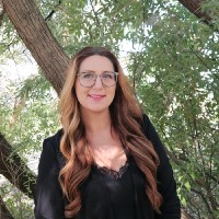 Krystal Budke, Pe