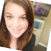 Caitlin Helm