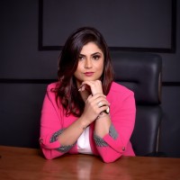 Thais Vieira