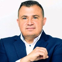 Piotr Jakimow, MBA