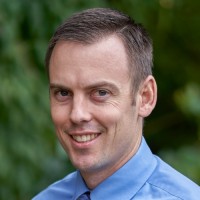 Graham Lingg, Pe
