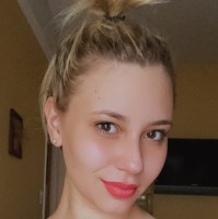 Agustina Bello