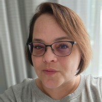 Taryn Strong