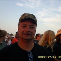 Dennis Dinelle