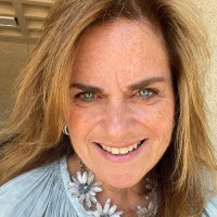 Lisa R.