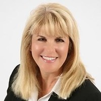 Lauri Costello