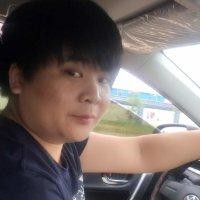 何荣斌