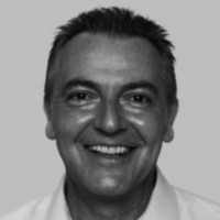 Andrew Holmes