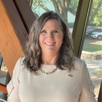 Deb Villani, Racr
