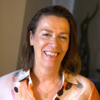 Esther Bakker