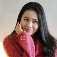 Lora Tang