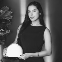 Cecília Gomes
