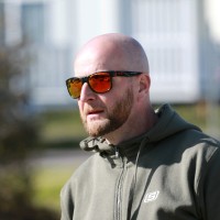 Warren Davies