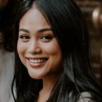 Rosaline Lakusa