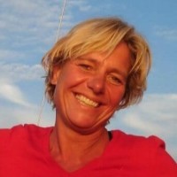 Esther Van Den Ende