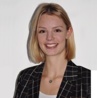 Lara Lange
