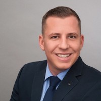 Steffen Tomac (S.C. Eng.) / 向成功