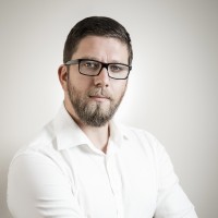 Anton Zakharov