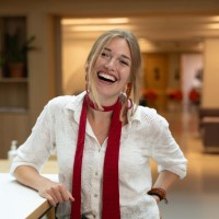 Nina De Moor