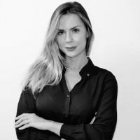 Julia Czarnobai Delazeri