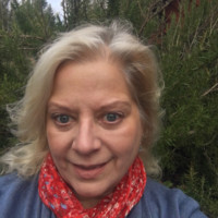 Laura Lowe