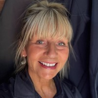 Lorraine Roberts Bsc (Hons)