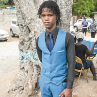 Roberto Mills