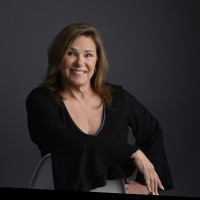 Maureen Geyer, RHU