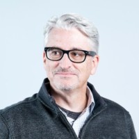 Robert Snyder
