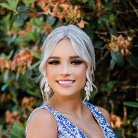 Elle Spence
