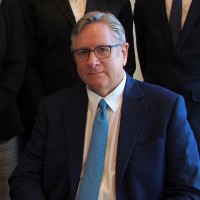 Robert Mckenzie, Cfa