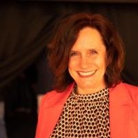 Yvonne Bos