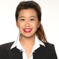 Laura L.