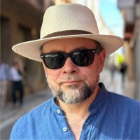 Denis Grebennikov