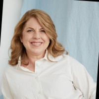Helen Egger MD
