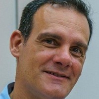Luis Javier González