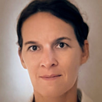 Nóra Medvegy Dr.