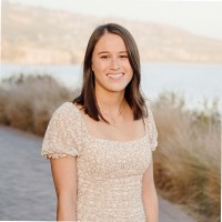 Hailey Earnest, Eit