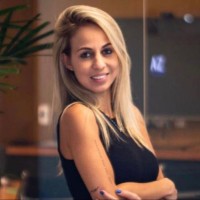 Karina Souza