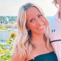 Taylor Nagy, Saa