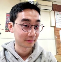 Hyuk Kim