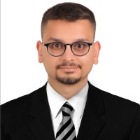 Adil Ö.