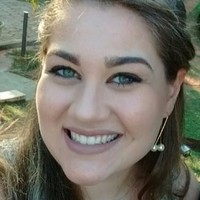 Laura E. Scucuglia Dário Alves