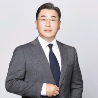 Jung Hyun Lee