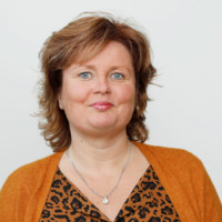 Esther Van Dijk