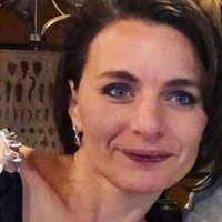 Angela Thomas