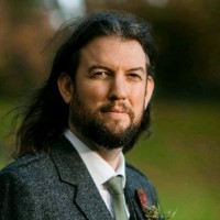 Iain Baker - Miet