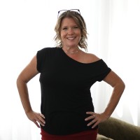 Jennifer Holub
