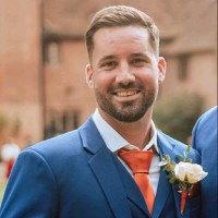 Luke Barker  LONDON, USA, Dubai🌍