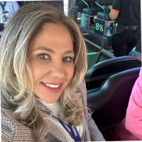 Mayra Maçaneiro